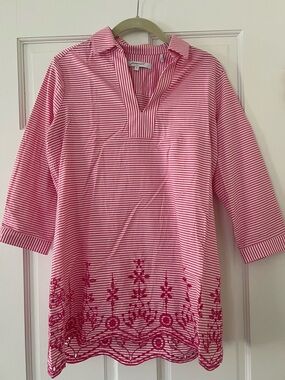 Foxcroft Pink and White Striped V-Neck Tunic Blouse